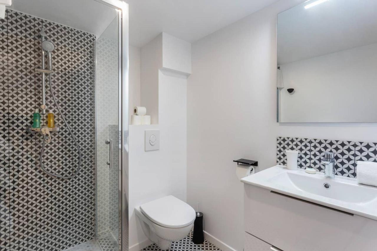Chic Saint-Germain-Des-Pres Studio For 4 - Prime Location 파리 외부 사진
